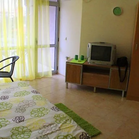 Apartcomplex Perla ساني بيتش
