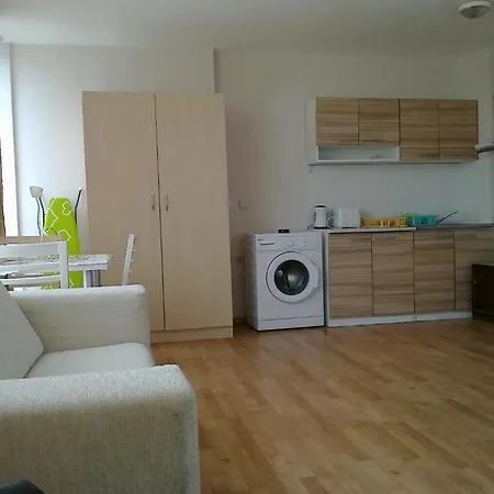Apartcomplex Perla 2* ساني بيتش